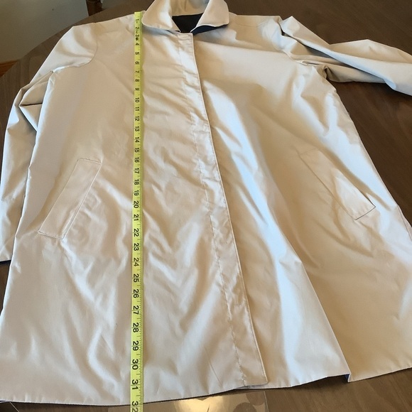 J. Jill Reversible Trench Coat Petite Medium – Beige & Navy, 100% Polyester - Picture 8 of 12